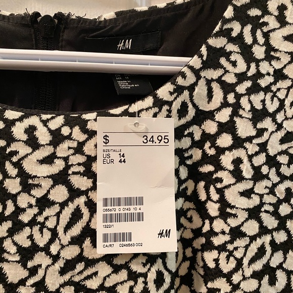 H&M print dress - Picture 2 of 2